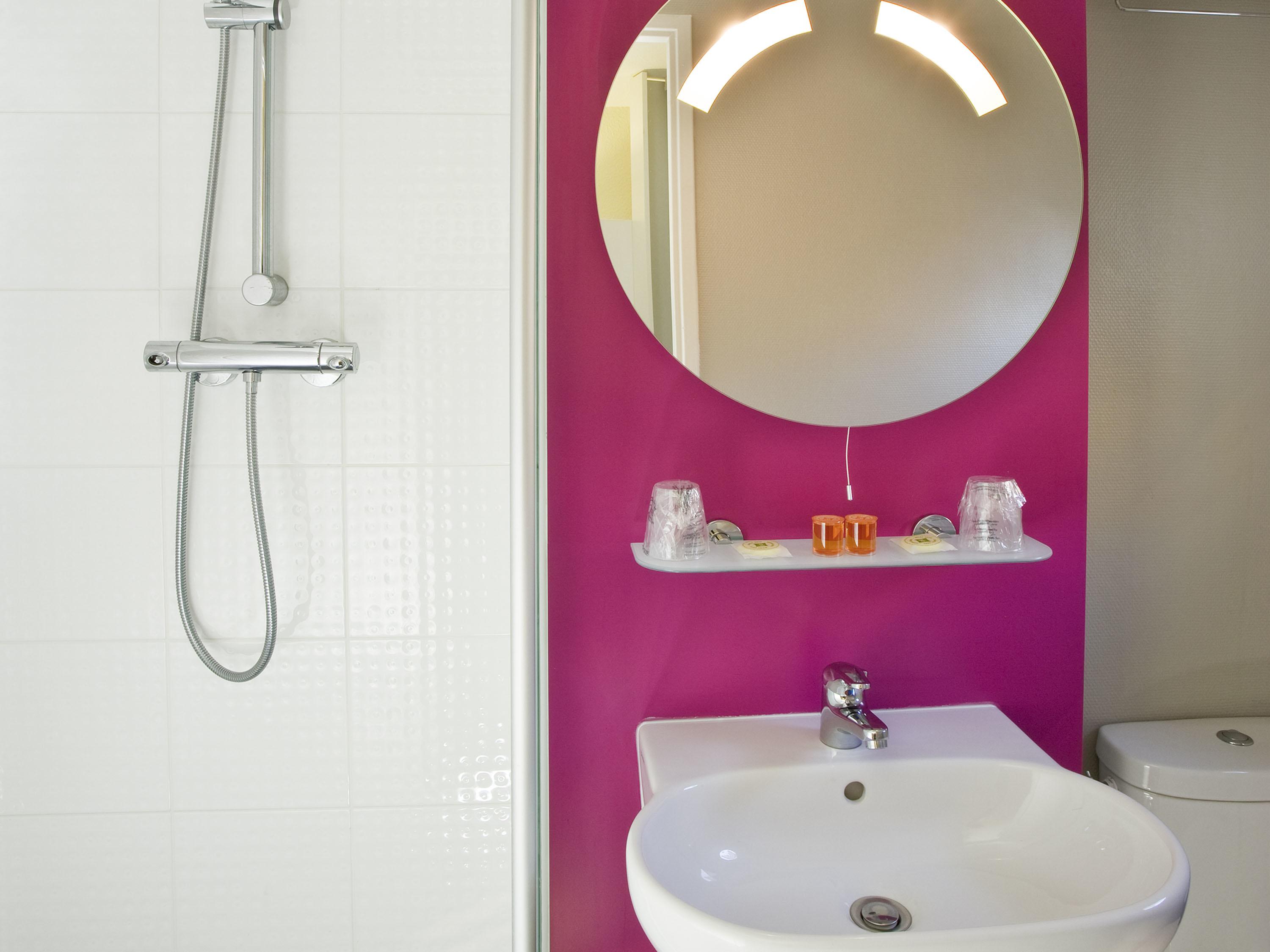 Ibis Styles Lille Centre Gare Beffroi Hotel Exterior photo